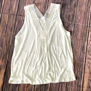 Cute Flowy white summer top